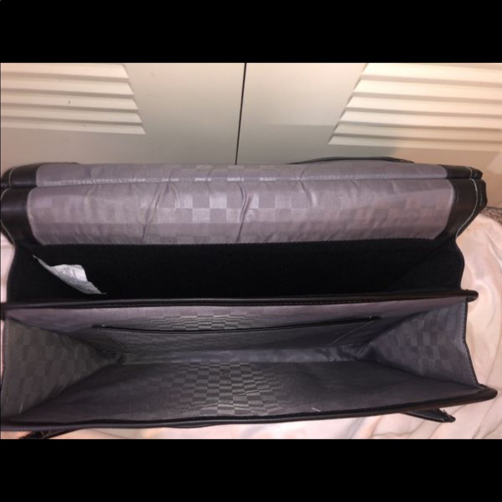 Samsonite Briefcase Practically New - image 6